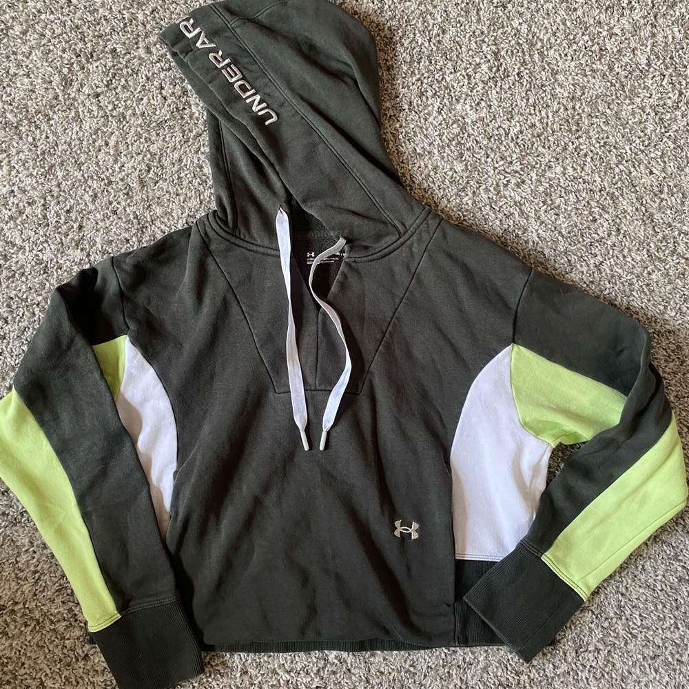 Under armor sweatshirt